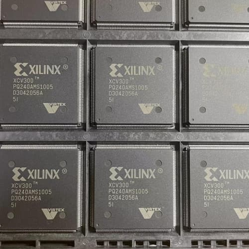 XCV300-6PQ240C AMD